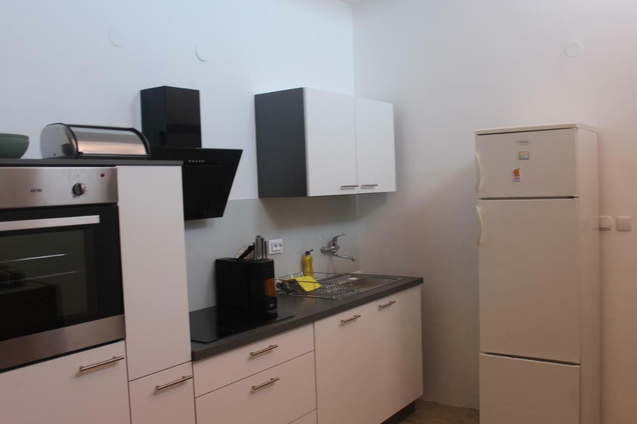 Apartman Koralj Apartment Пула Екстериор снимка